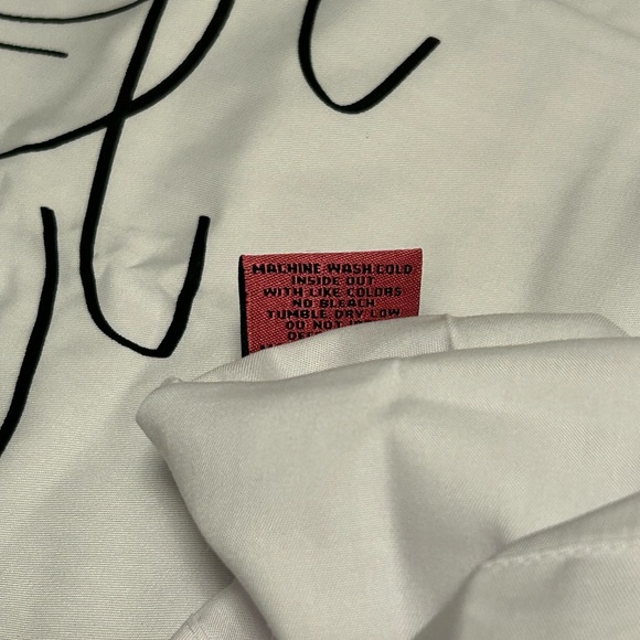 Human Touch Angry Couple Pillowcase - Picture 7 of 7